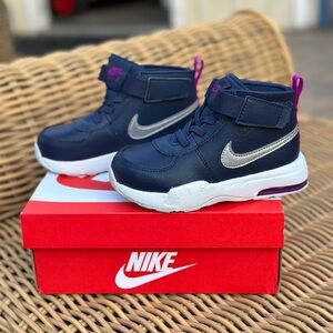 Nike Air Max Goaterra 2.0 boot sneakers - toddler size 9